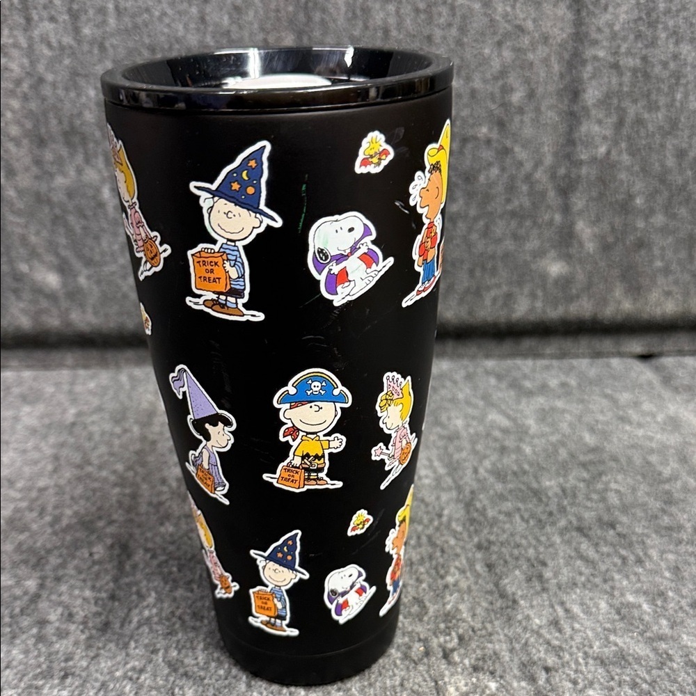 Peanuts Black Tumbler with Characters - Picture 4 of 11